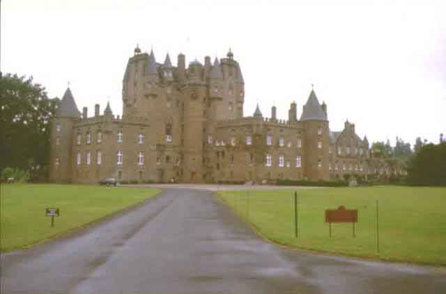 Glamis Castle
Angus
child-hood home of Queen Elizabeth
The Queen Mother